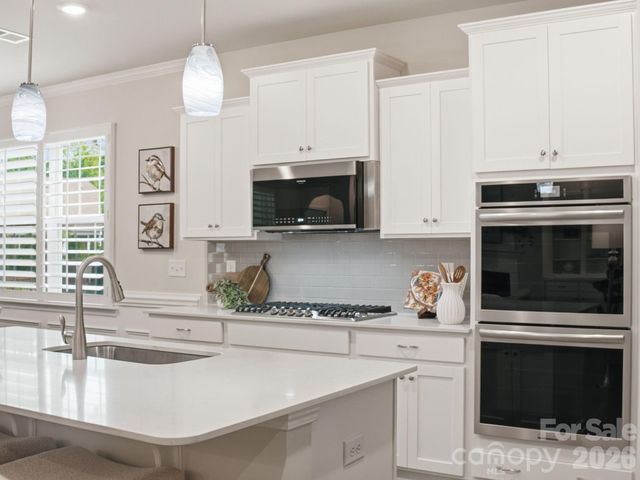 4047 Havenport Circle, Tega Cay, SC 29708