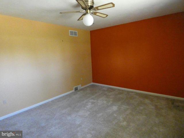 2703 GARFIELD AVE, West Lawn, PA 19609