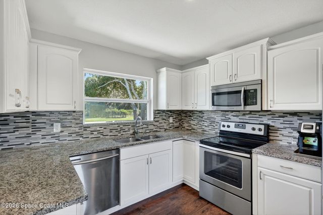 1610 SE Burning Lane, Port St. Lucie, FL 34952