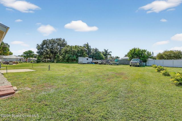 1610 SE Burning Lane, Port St. Lucie, FL 34952