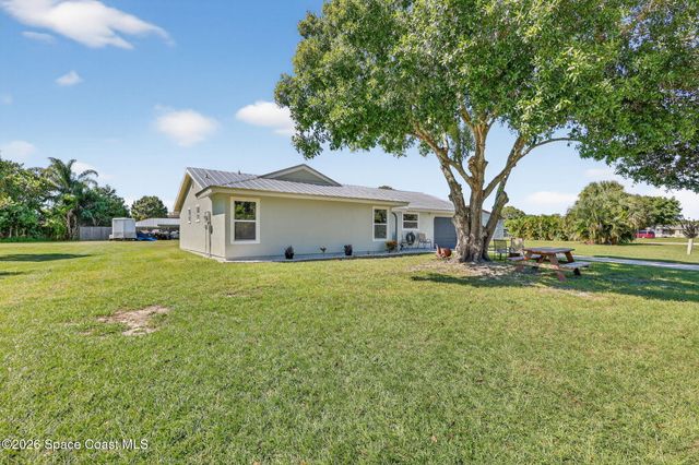 1610 SE Burning Lane, Port St. Lucie, FL 34952