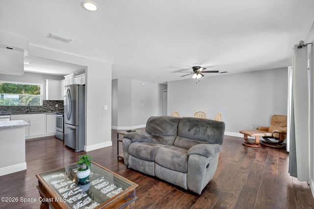 1610 SE Burning Lane, Port St. Lucie, FL 34952