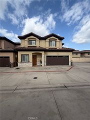 6518 Walker, Bell, CA 90201