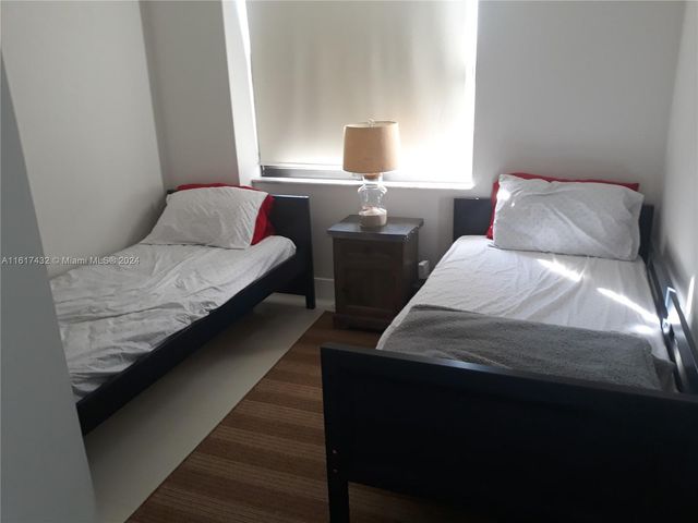 2555 Collins Ave 1711, Miami Beach, FL 33140