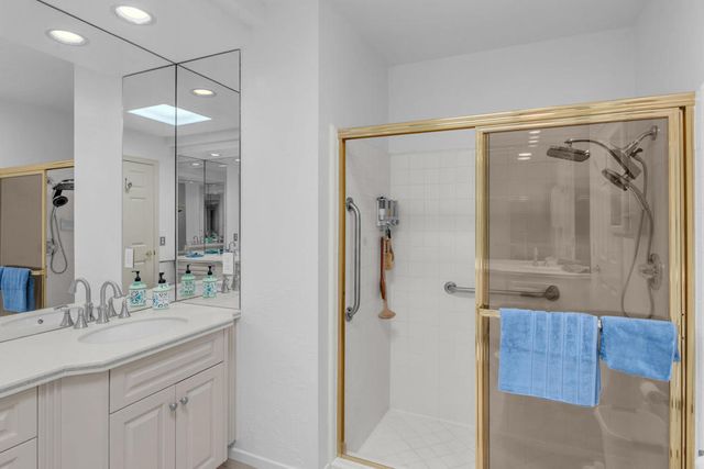 17 Lugo Drive, Rancho Mirage, CA 92270