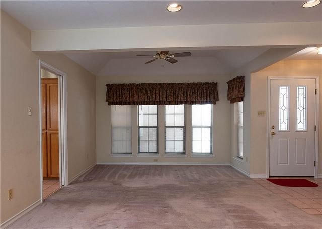 7029 Sun Wood Dr, Corpus Christi, TX 78413