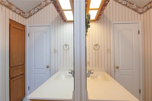 7029 Sun Wood Dr, Corpus Christi, TX 78413