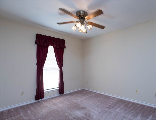 7029 Sun Wood Dr, Corpus Christi, TX 78413