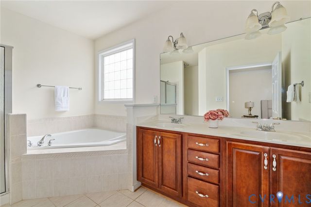 305 Libby Hill Ct, Manakin Sabot, VA 23103
