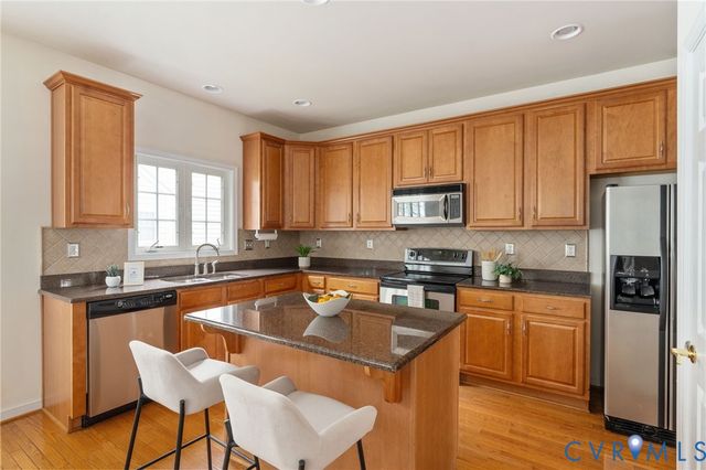 305 Libby Hill Ct, Manakin Sabot, VA 23103