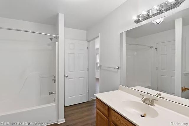 711 Cattail Lane, Pinckney, MI 48169