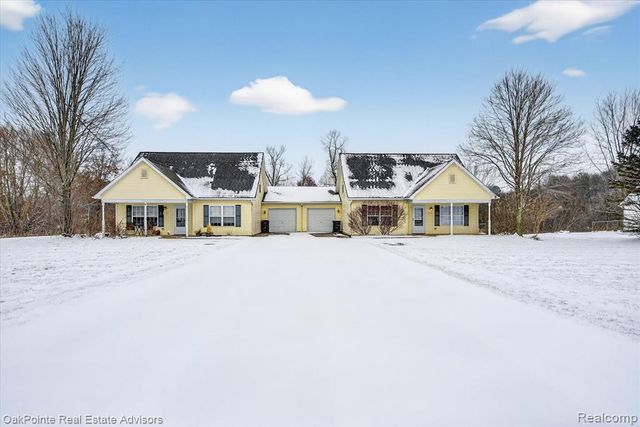 711 Cattail Lane, Pinckney, MI 48169