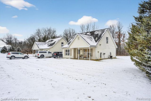 711 Cattail Lane, Pinckney, MI 48169