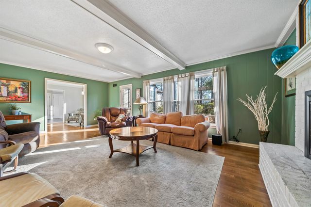 2266 KIMBROUGH WOODS DR, Germantown, TN 38139