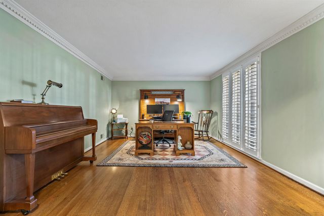 2266 KIMBROUGH WOODS DR, Germantown, TN 38139