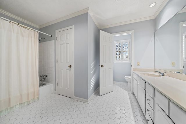 2266 KIMBROUGH WOODS DR, Germantown, TN 38139