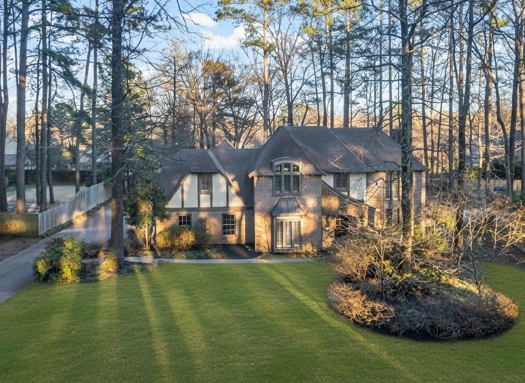 2266 KIMBROUGH WOODS DR, Germantown, TN 38139