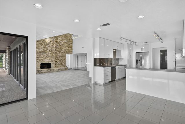 8628 Stonewood Drive, Fort Worth, TX 76179