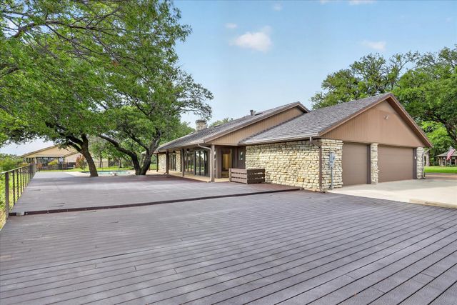 8628 Stonewood Drive, Fort Worth, TX 76179