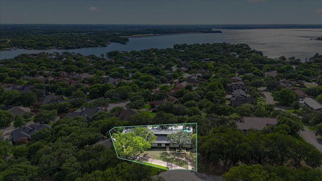 8628 Stonewood Drive, Fort Worth, TX 76179