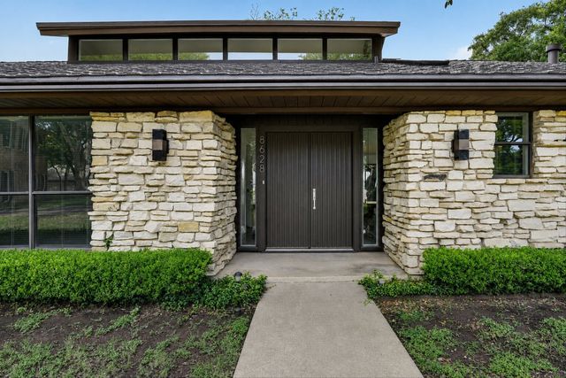 8628 Stonewood Drive, Fort Worth, TX 76179