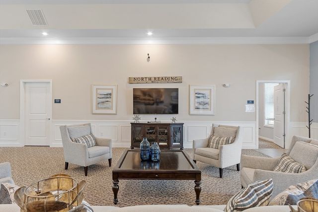 200 Martins Lndg 102, North Reading, MA 01864