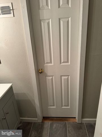 102 GREGORYS WAY, Voorhees, NJ 08043