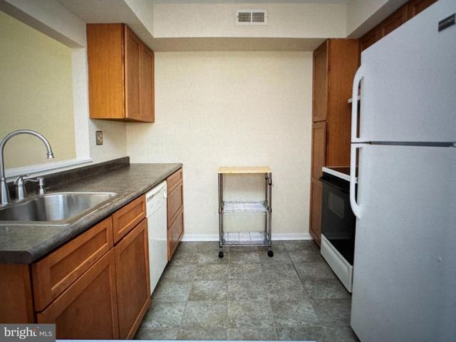 102 GREGORYS WAY, Voorhees, NJ 08043