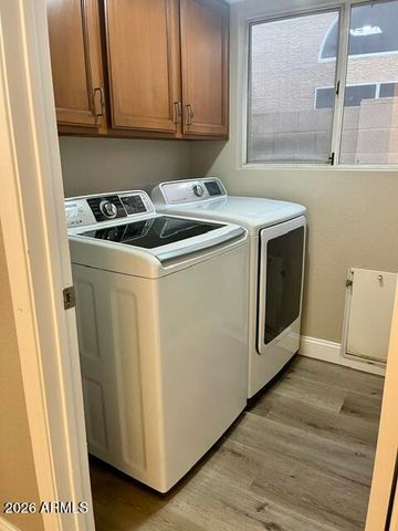 1237 E Glenhaven Drive, Phoenix, AZ 85048