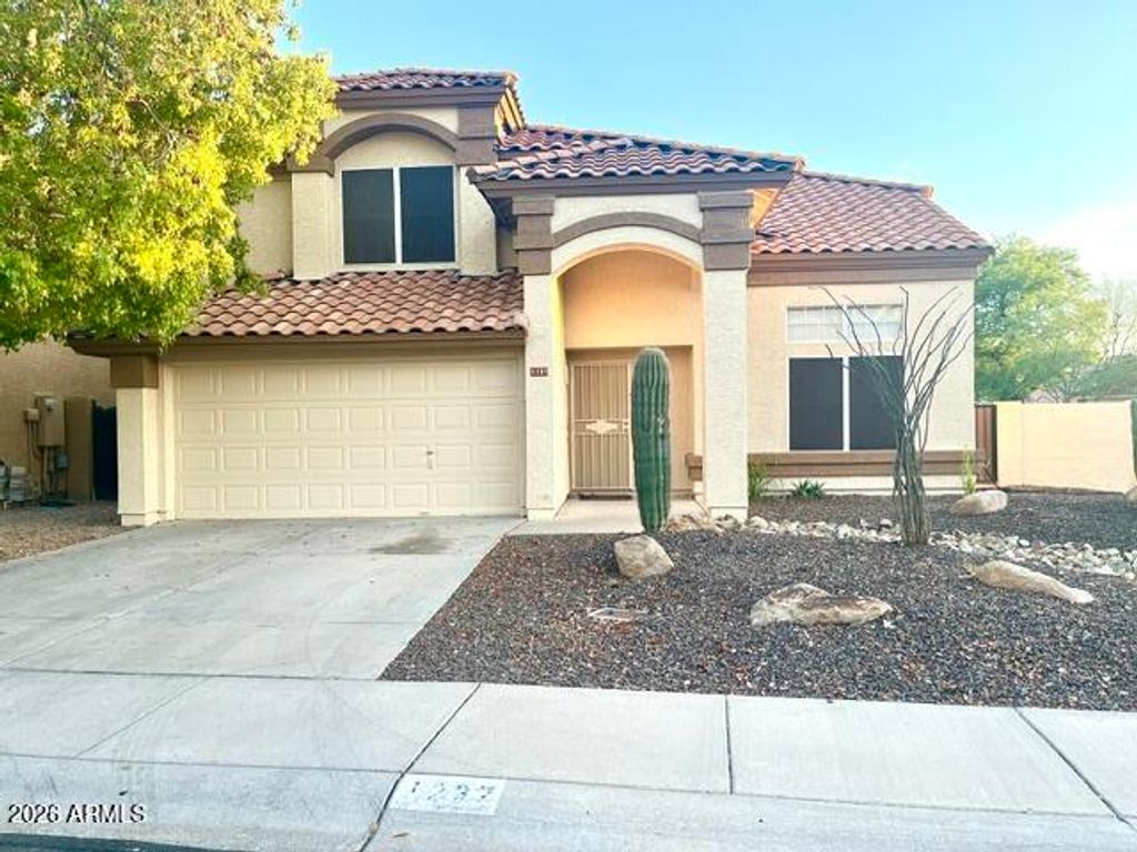 1237 E Glenhaven Drive, Phoenix, AZ 85048
