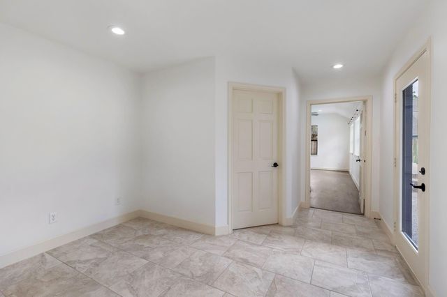 23 Crinkleroot Court, The Woodlands, TX 77380