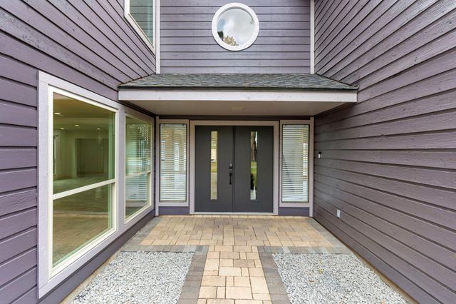 23 Crinkleroot Court, The Woodlands, TX 77380