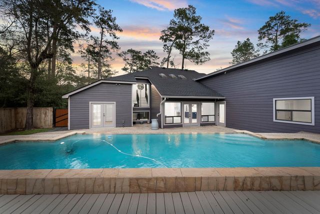 23 Crinkleroot Court, The Woodlands, TX 77380