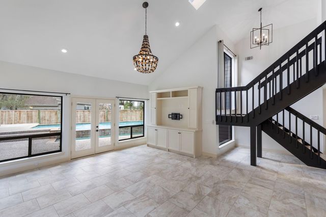 23 Crinkleroot Court, The Woodlands, TX 77380