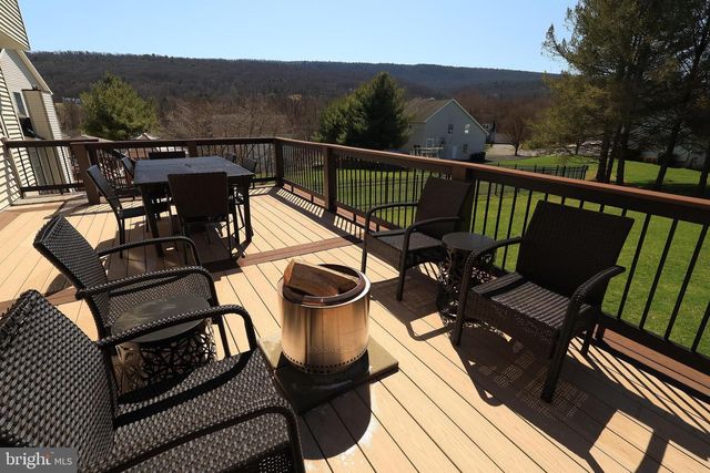 240 SUNDAY DR, State College, PA 16801