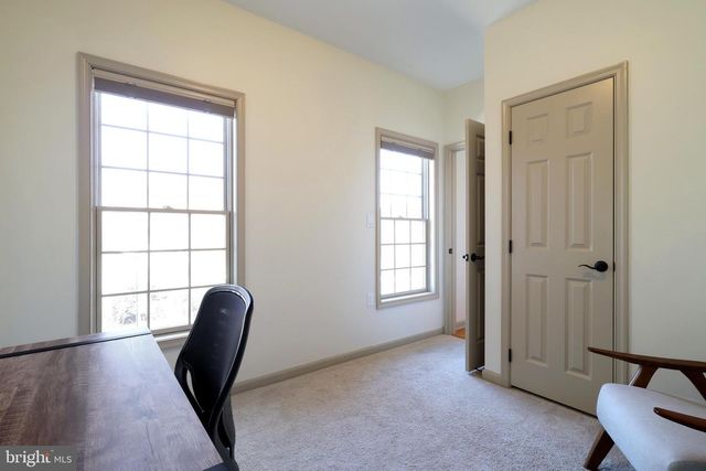 240 SUNDAY DR, State College, PA 16801