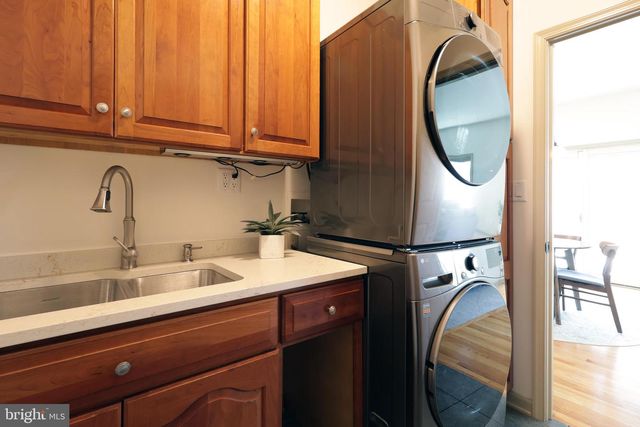 240 SUNDAY DR, State College, PA 16801