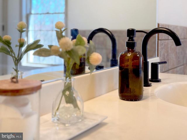 240 SUNDAY DR, State College, PA 16801