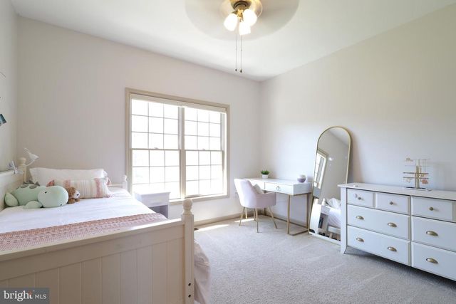 240 SUNDAY DR, State College, PA 16801