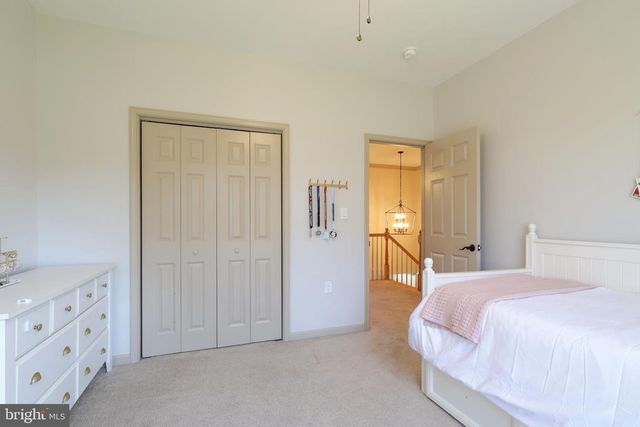 240 SUNDAY DR, State College, PA 16801