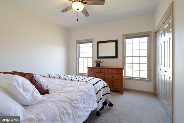 240 SUNDAY DR, State College, PA 16801