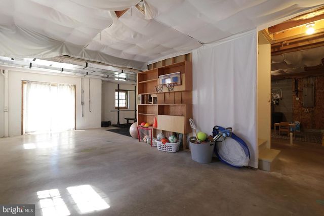 240 SUNDAY DR, State College, PA 16801