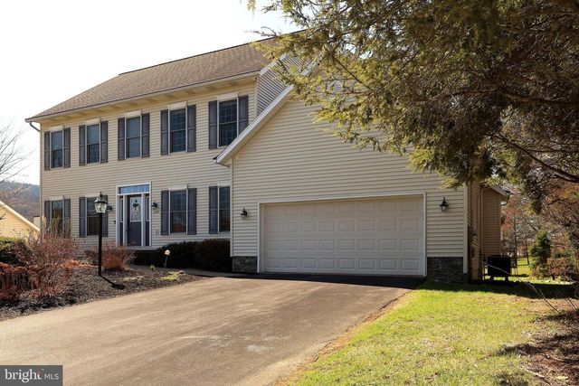 240 SUNDAY DR, State College, PA 16801