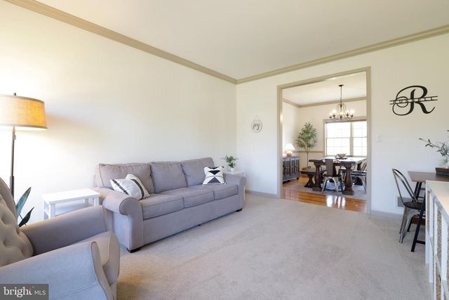 240 SUNDAY DR, State College, PA 16801