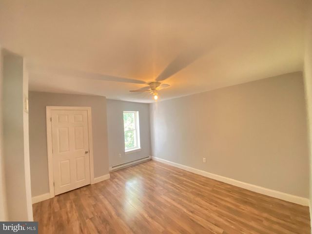 280 E BRINGHURST ST, Philadelphia, PA 19144