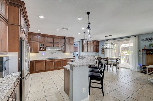 581 Via Balizan Avenue, Las Vegas, NV 89123