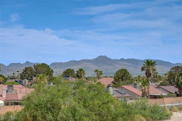 581 Via Balizan Avenue, Las Vegas, NV 89123
