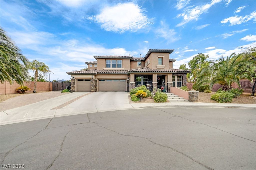 581 Via Balizan Avenue, Las Vegas, NV 89123