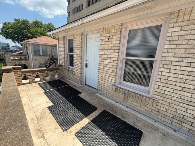 3529 W 7th Street 7, Fort Worth, TX 76107