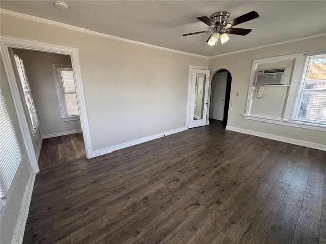 3529 W 7th Street 7, Fort Worth, TX 76107